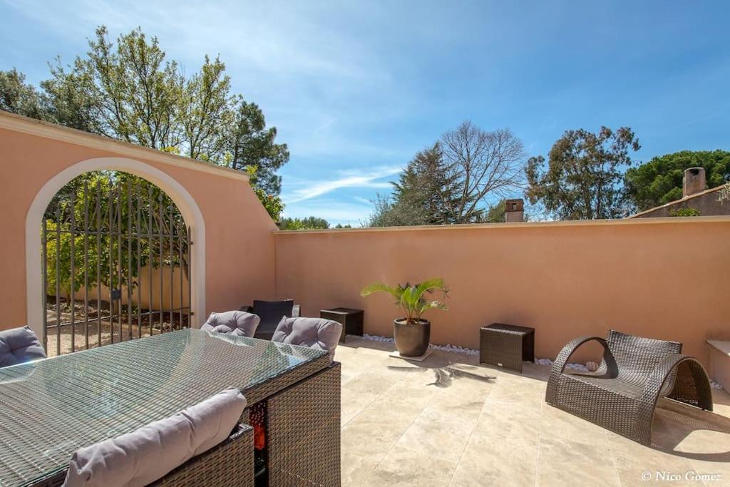 Roquebrune-Sur-Argens, Villa 2 Pieces, 4 Personnes Exterior photo